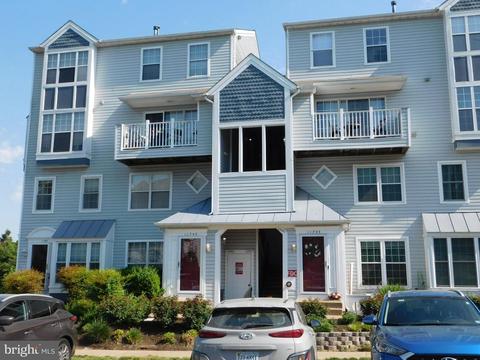11751 Tolson Pl #11751, Woodbridge, VA 22192