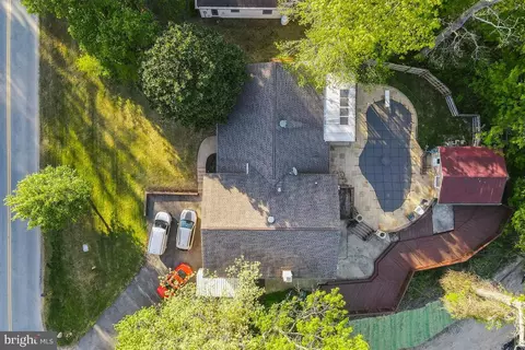 18429 Cabin Rd, Triangle, VA 22172 photo 2