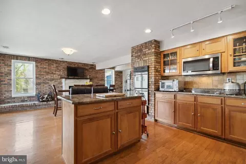 18429 Cabin Rd, Triangle, VA 22172 photo 13