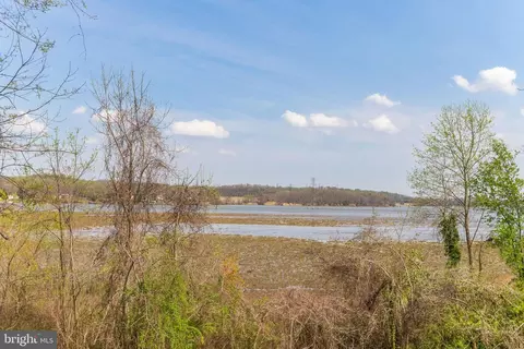 18429 Cabin Rd, Triangle, VA 22172 photo 35