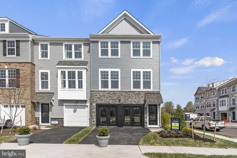 10606 Sheffield Glen Ln, Manassas, VA 20112