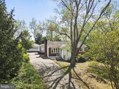 3461 Howard St, Dumfries, VA 22026