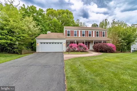 9577 Sunnyslope Dr, Manassas, VA 20112