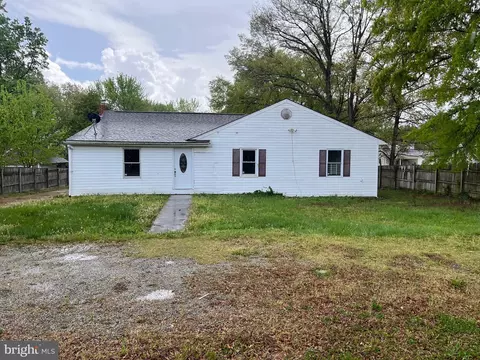 1219 Davis St, Woodbridge, VA 22191