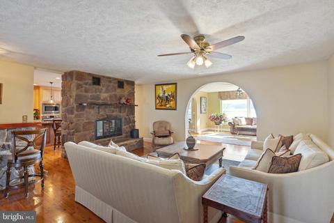 18497 Running Pine Ct, Triangle, VA 22172 photo 17