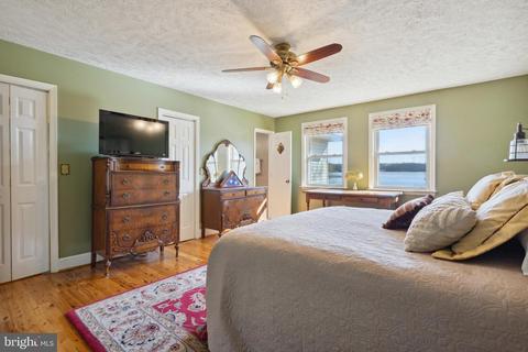 18497 Running Pine Ct, Triangle, VA 22172 photo 25
