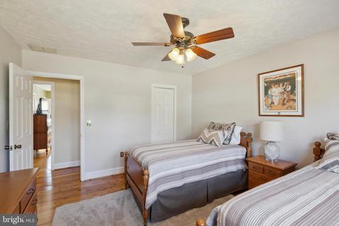 18497 Running Pine Ct, Triangle, VA 22172 photo 23