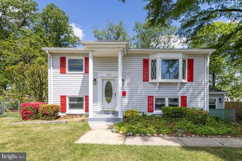15121 Alaska Rd, Woodbridge, VA 22191