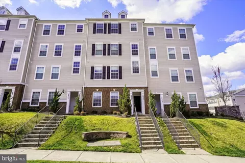 2937 Gilder Way, Dumfries, VA 22026