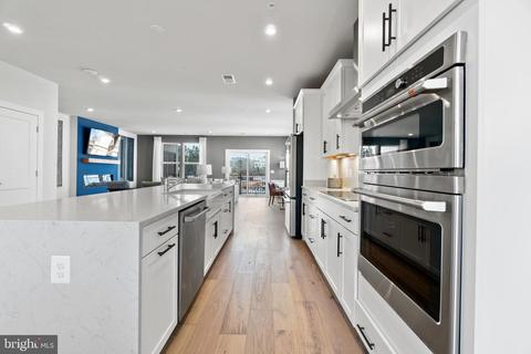 220 Park Central Ter # b, Manassas, VA 20111