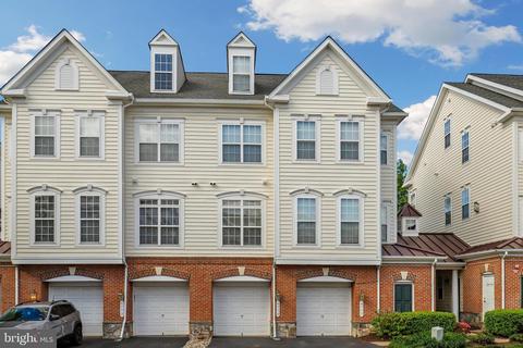 6775 Hampton Bay Ln, Gainesville, VA 20155