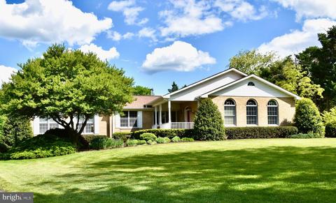 4385 Stepney Dr, Gainesville, VA 20155