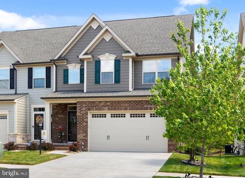 18221 Red Mulberry Rd, Dumfries, VA 22026