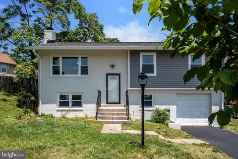 13209 Armstead St, Woodbridge, VA 22191