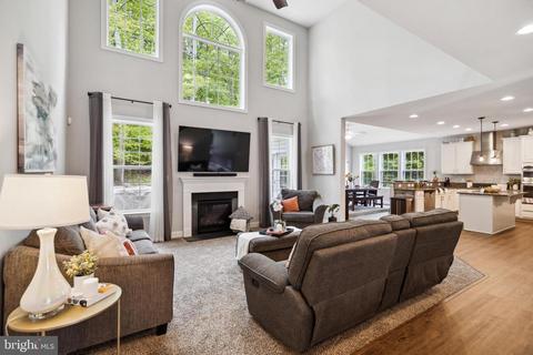 18001 Possum Point Rd, Dumfries, VA 22026
