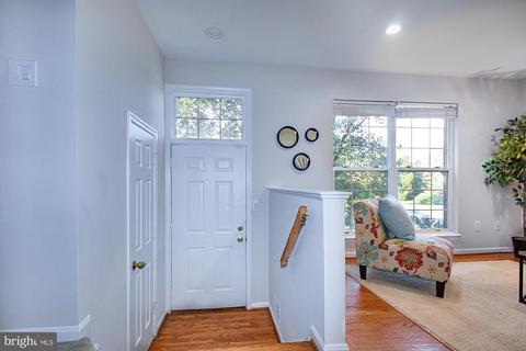 8302 Singleton Ter, Manassas, VA 20109 photo 3