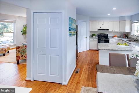 8302 Singleton Ter, Manassas, VA 20109 photo 7