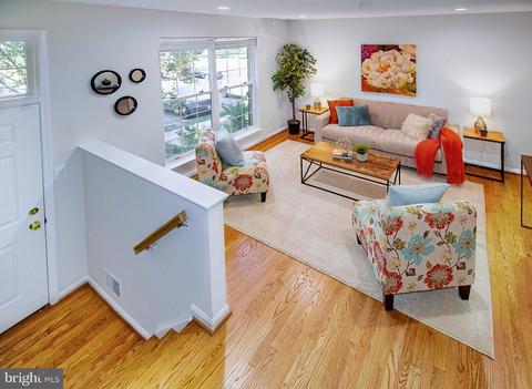 8302 Singleton Ter, Manassas, VA 20109 photo 4