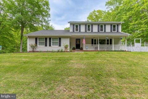11505 Club Ct, Woodbridge, VA 22192