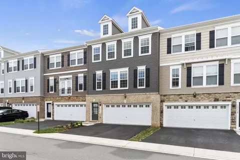 10630 Hinton Way, Manassas, VA 20112