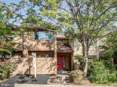 15289 Grist Mill Ter, Woodbridge, VA 22191
