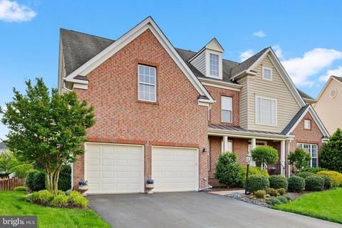 13651 America Dr, Bristow, VA 20136