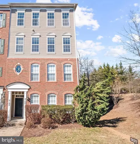 4102 Potomac Highlands Cir, Triangle, VA 22172