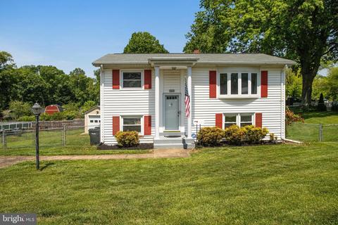 3800 Fillmore Dr, Woodbridge, VA 22193
