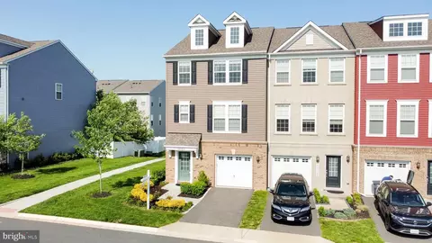 10729 Caledonia Meadow Dr, Manassas, VA 20112