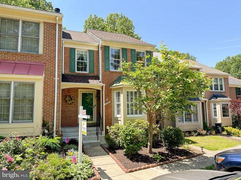 11694 Melcombe Ct, Woodbridge, VA 22192