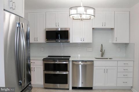 4528 Blue Jay Ct, Woodbridge, VA 22193