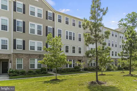 14758 Malloy Ct, Woodbridge, VA 22191