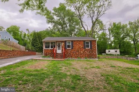 17367 Tripoli Blvd, Dumfries, VA 22026