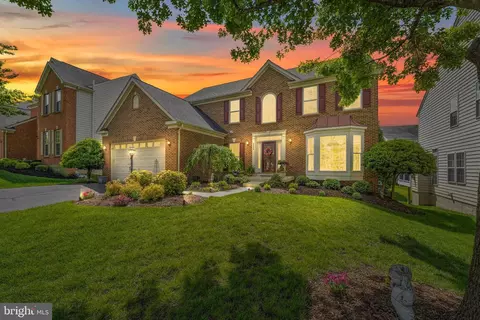 6520 Atkins Way, Gainesville, VA 20155