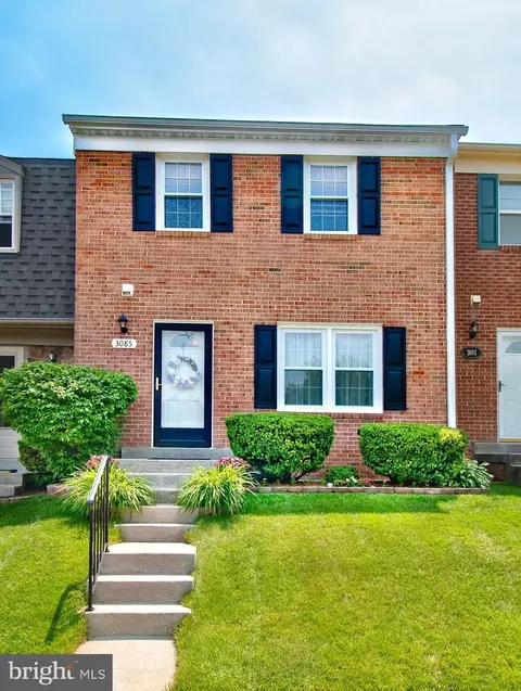 3085 Tecumseh Ct, Woodbridge, VA 22192