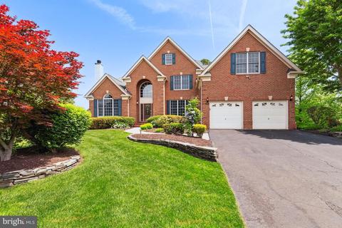 15064 Almansor Pl, Haymarket, VA 20169