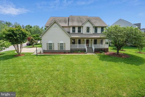 1141 Tournai Ct, Woodbridge, VA 22191