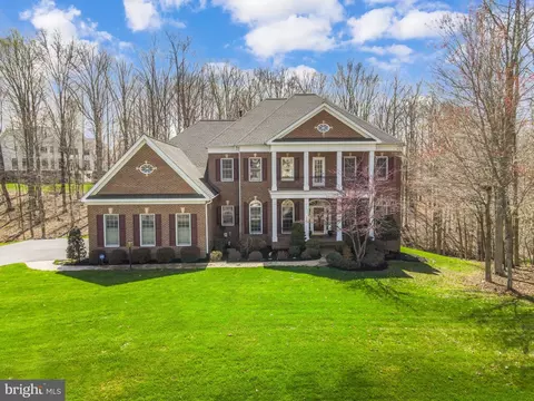 4205 Skipfare Ct, Woodbridge, VA 22192