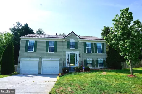 16267 Gayle Ct, Triangle, VA 22172 photo 3
