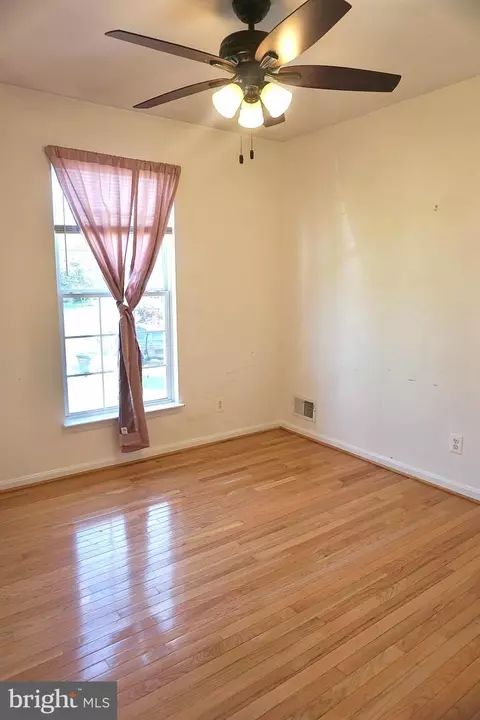 16267 Gayle Ct, Triangle, VA 22172 photo 11