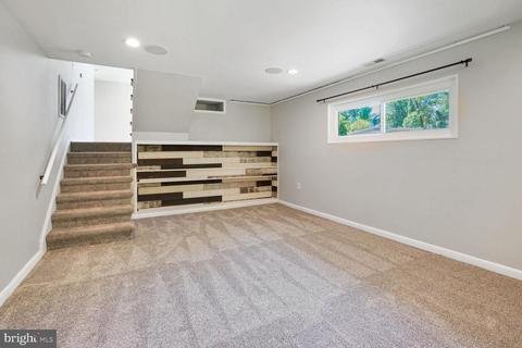 18901 Barnette Cir, Triangle, VA 22172 photo 17