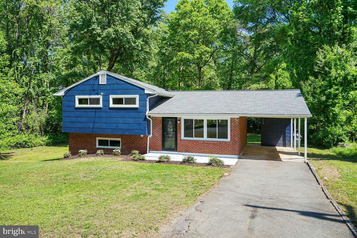 18901 Barnette Cir, Triangle, VA 22172 photo 3