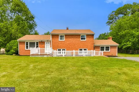 12006 Aden Rd, Nokesville, VA 20181