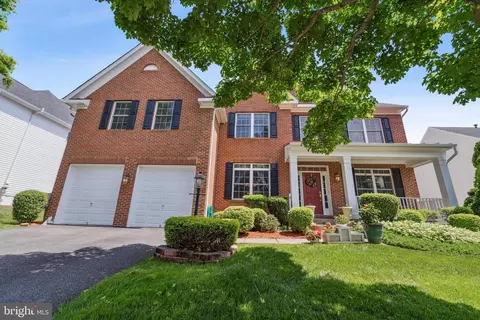 18829 Hundred Acre Ln, Triangle, VA 22172