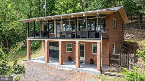 1902 Gore Dr, Haymarket, VA 20169