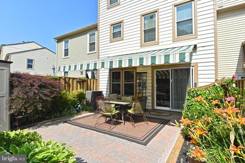 7617 Jordon Hollow Ct, Manassas, VA 20109