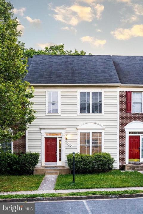 14128 Madrigal Dr, Woodbridge, VA 22193