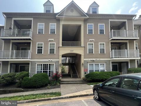 1037 Gardenview Loop #404, Woodbridge, VA 22191