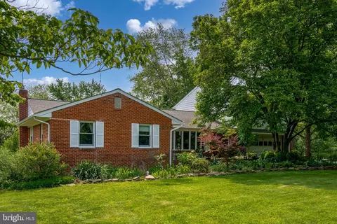 2409 Little River Rd, Haymarket, VA 20169