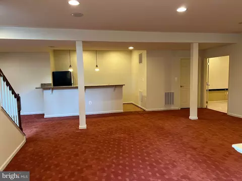 19244 Fuller Heights Rd, Triangle, VA 22172 photo 31
